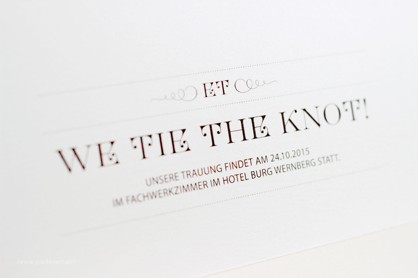 Elegante typografische Einladung